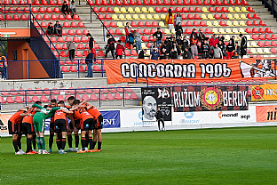 Pred zpasom |  autor: Rudolf Makurica