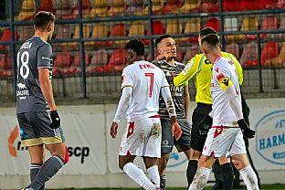 Martin Boa, Eynel Soares, Marek Zsigmund, Ivan Kruliak a Damin Bari. |  autor: Rudolf Makurica