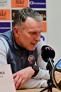 Roman Skuhrav  |  autor: Rudolf Makurica