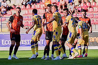 J�n Maslo, Yhoan Many Andzouana, Martin Bo�a, Alex Pinto, Juraj Kotula, Christi�n Herc, Miroslav K��er a Mat�� Mal�. |  autor: Rudolf Ma�kurica