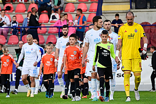 Nstup na zpas |  autor: Rudolf Makurica