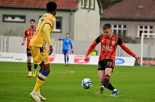 Alexander Moji, Yhoan Andzouana, Dominik apaj a Alexander Seleck. |  autor: Rudolf Makurica