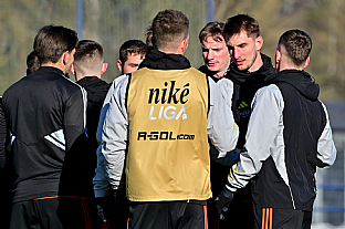 Pred z�pasom |  autor: Rudolf Ma�kurica