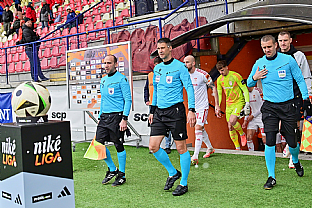 Nstup na zpas |  autor: Rudolf Makurica