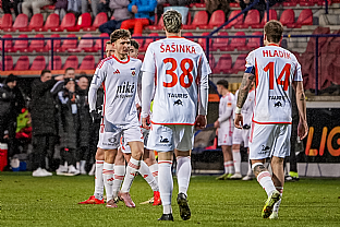 Mari�n Chobot, J�n Murga�, Alexander Moj�i�, Ond�ej �a�inka a Jan Hlad�k. |  autor: Matej Sagan