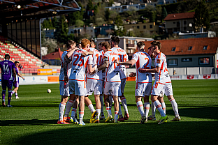 Luk� Fila, Samuel Grygar, Martin Chrien, Jan Hlad�k, Luk� Endl, Alexander Moj�i�, Timotej M�dry a Alexander Seleck�. |  autor: Matej Sagan