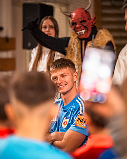 Dominik apaj |  autor: Matej Sagan