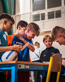 Dominik apaj |  autor: Matej Sagan